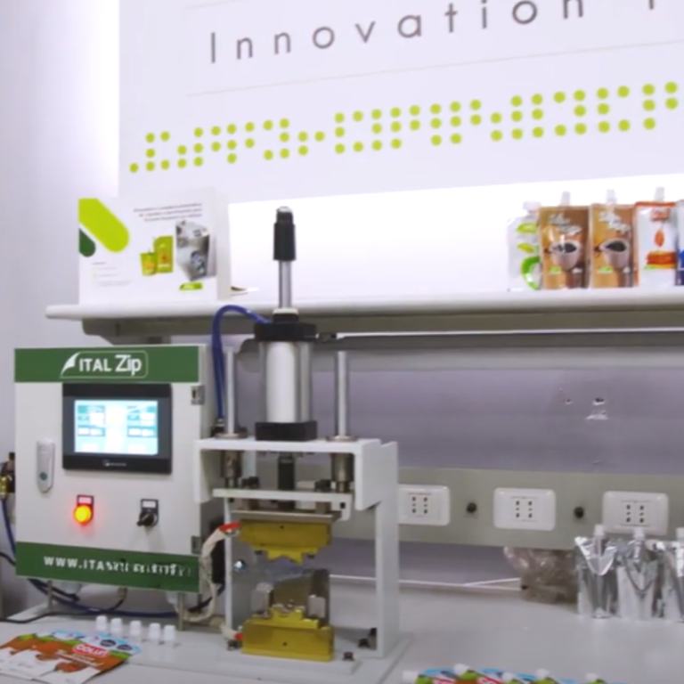 Máquina de Válvulas Italzip: Correção e Precisão na Embalagem